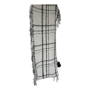 Infinity‎ scarf Women’s  bucle nubby texture windowpane cream grey